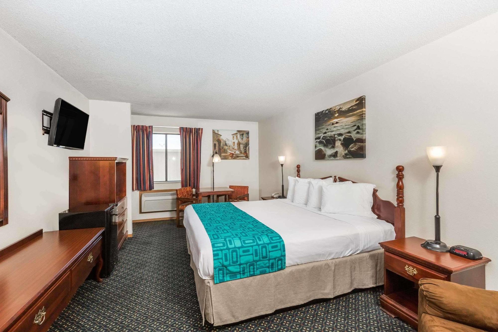 Howard Johnson By Wyndham Wichita Airport Exteriör bild